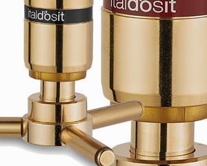 Measuring Pourer / Gold / 30ml