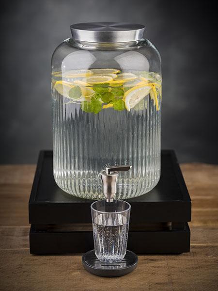 Beverage serving container / 7L