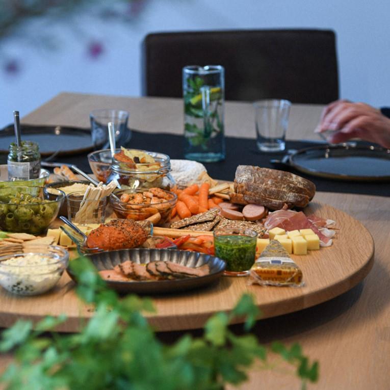 Wooden Rotating Serving Plate / 40cm