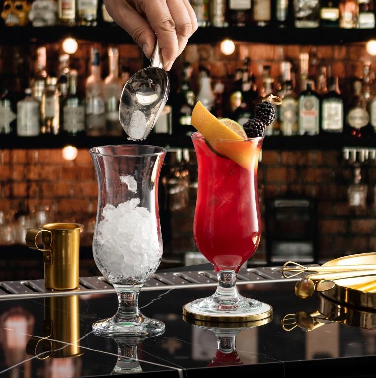 Holiday Cocktail / 47cl / 12pcs
