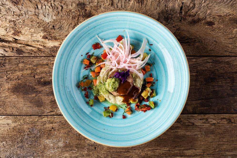Aqua Deep Plate Bloom / 28cm / 1700ml