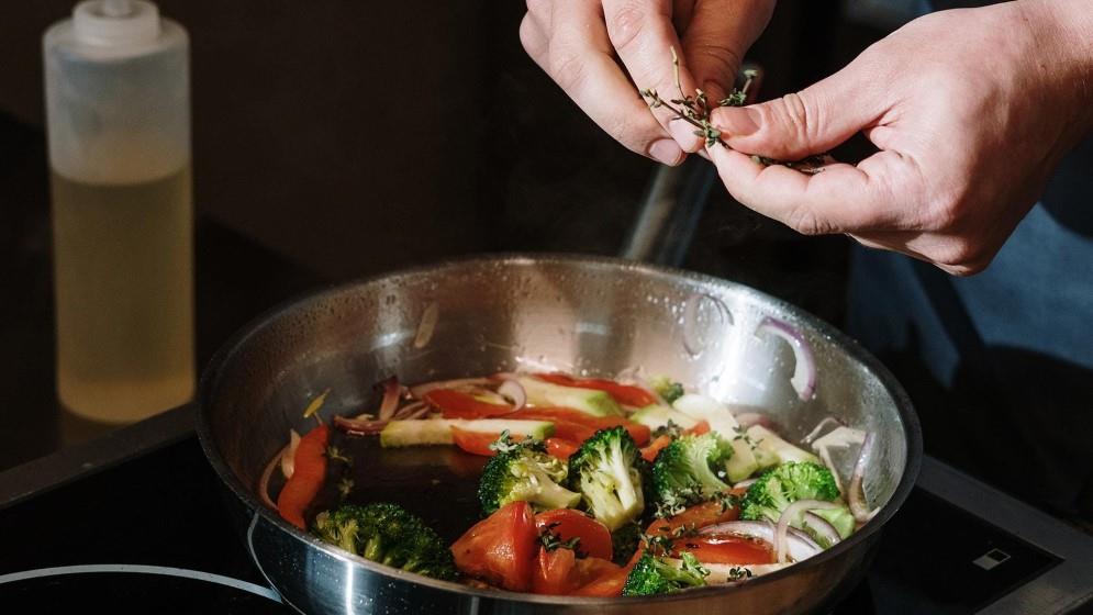 Stainless steel frying pan /35cm/ Induct