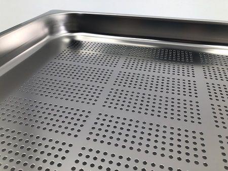 GN container / perforated / 1/1 / 40mm