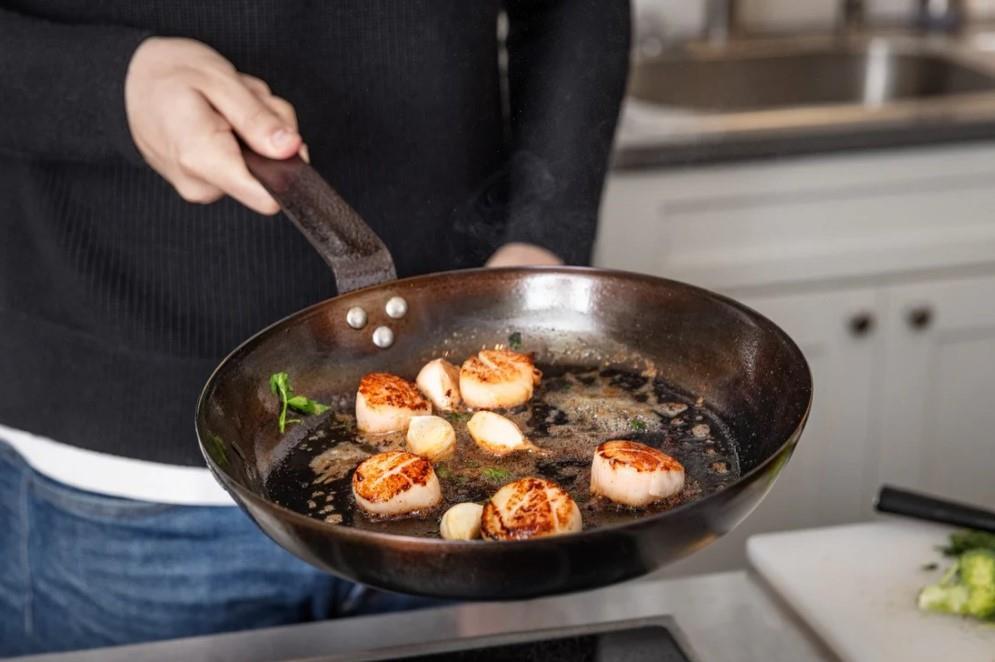 Carbon Steel Pan / 24cm / 3mm / Inducti